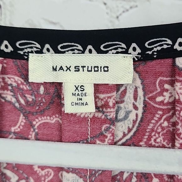 Max Studio Red Pleated Floral-Print Fit & Flare Jersey Knit Knee Length Dress - Picture 3 of 9